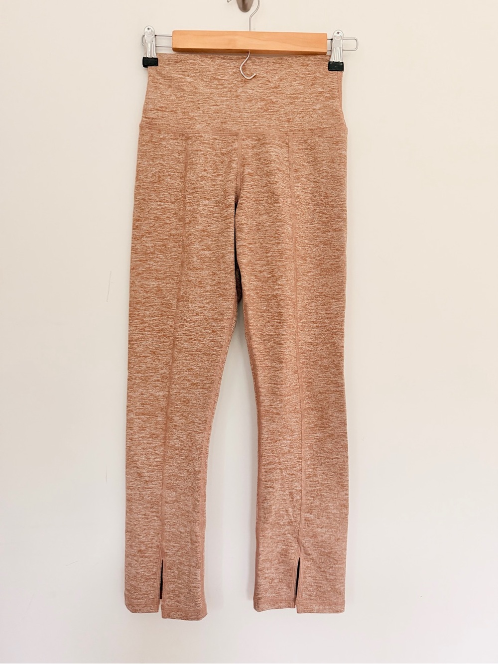 Offline by Aerie High-Waist Cozy Knit Leggings in Speckled Light Brown Small